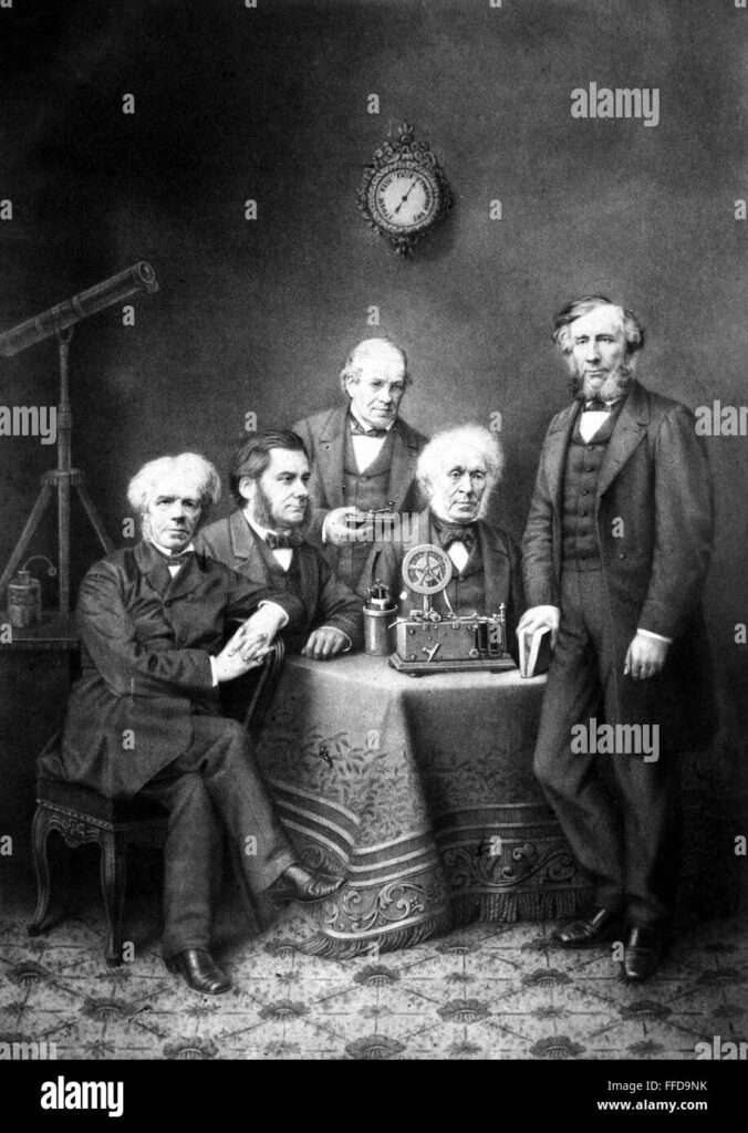 découvrez les scientifiques célèbres et leurs contributions majeures qui ont révolutionné le monde de la science et de la technologie.